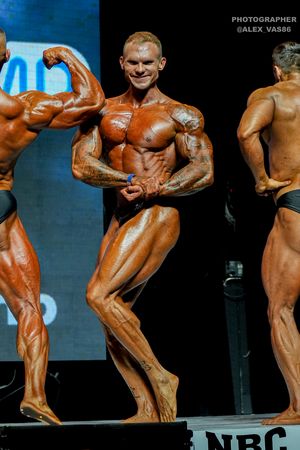 CLASSIC PHYSIQUE +178